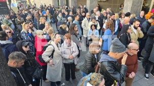 Zbor ispred opštine Stari grad
